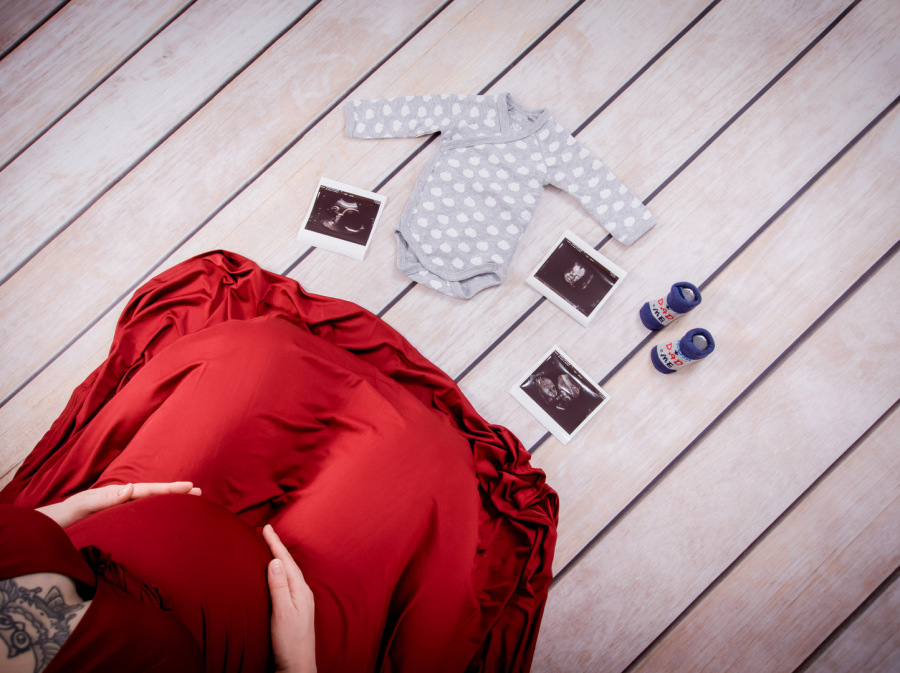 Sibbesse wird zum Ort besonderer Schwangerschaftsfotos, die Ihre Geschichte erzählen.