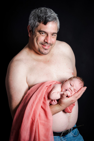 Erzähle die ersten Kapitel deines Neugeborenen in Solling durch liebevolle und berührende Fotos.