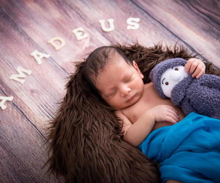 Moringen: Newborn-Fotografie im Studio in Moringen.