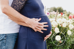Osterode schafft eine visuelle Erzählung, um die Reise zur Elternschaft in authentischen Schwangerschaftsfotos auszudrücken.