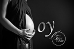 Osterode schafft eine visuelle Erzählung, um die Reise zur Elternschaft in authentischen Schwangerschaftsfotos auszudrücken.