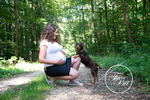 Halte die natürliche Schönheit der Schwangerschaft in Einbeck auf authentischen Babybauchfotos fest.
